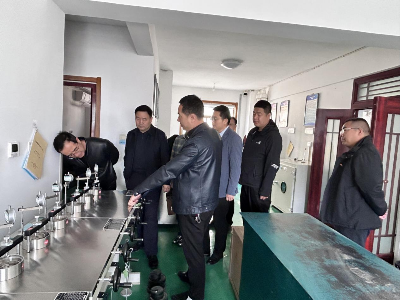 慶陽市市場監督管理局赴甘肅恒達工程檢測有限公司開展專項調研